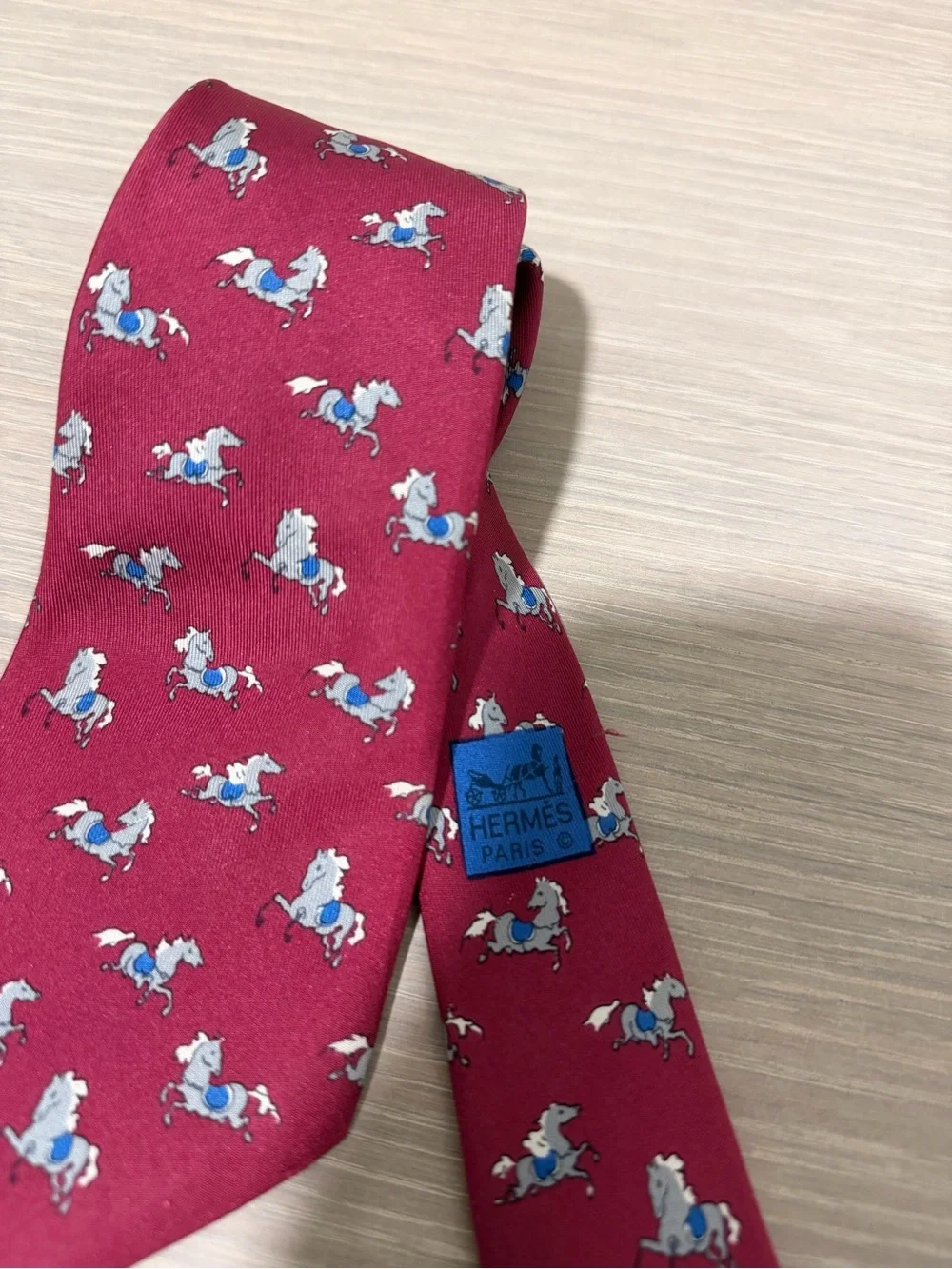 Vintage Hermès Paris 100% Silk Burgundy Horse Print Men’s Tie